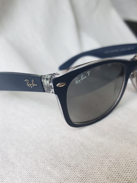 Ray-Ban Navy Wayfarer Polarized Sunglasses main image 7
